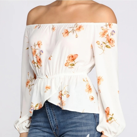 Peplum Ruffle top - Picture 1 of 2